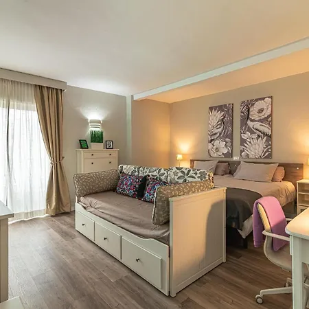 Apartamento En Con Vistas A La Ciudad By Alterhome